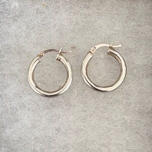 Classic Silver Small Hoop Earrings